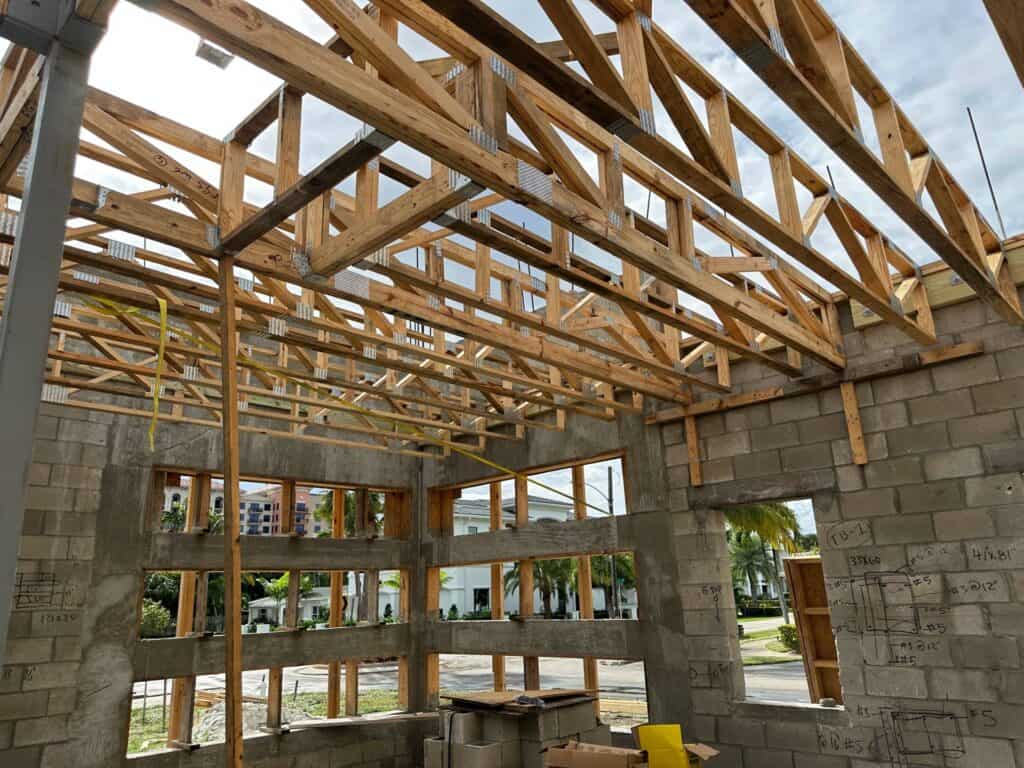 Front window corner overview at floor trusses