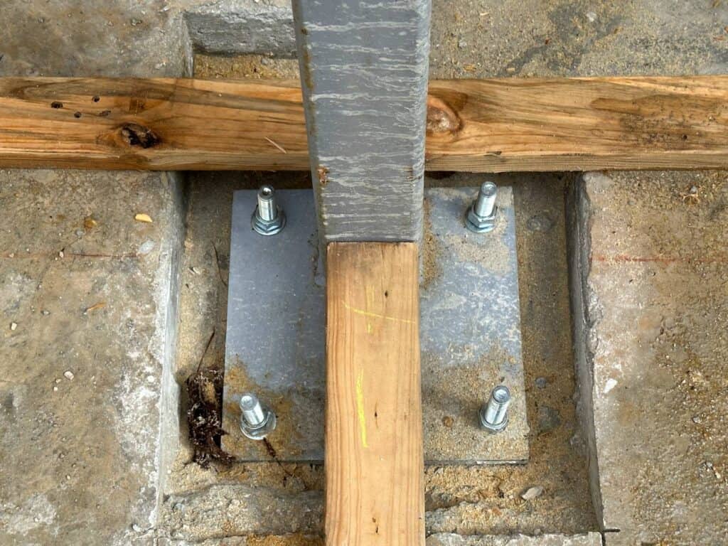 steel column baseplate connection