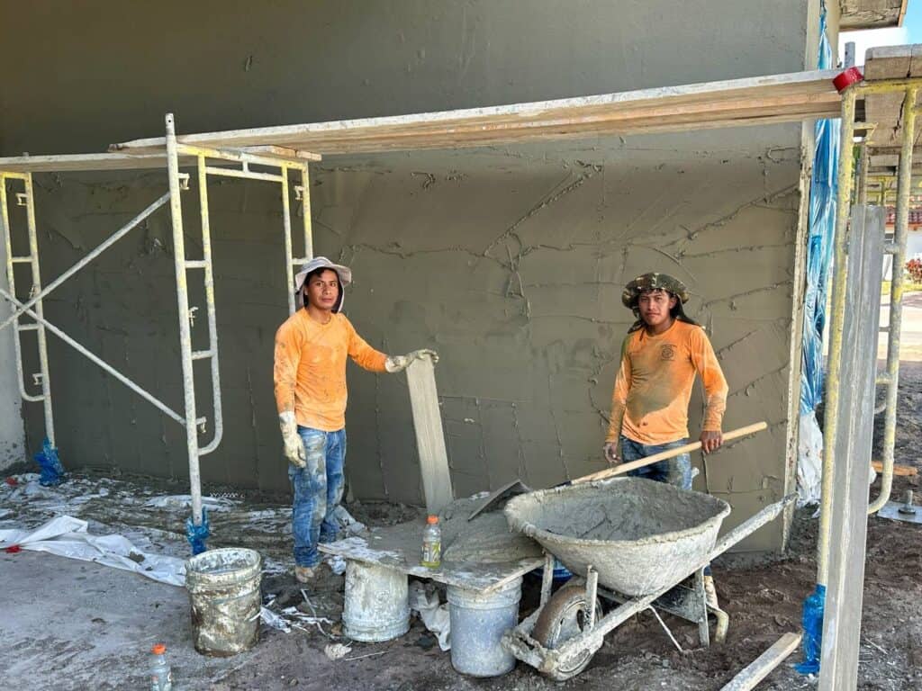 stucco install team